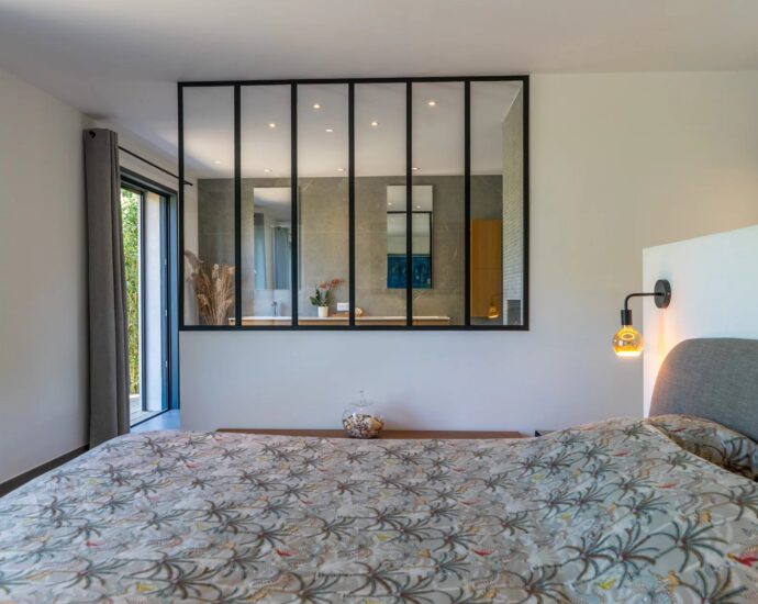 Pinarello, Capicciola, Villa 3 chambres, T4, piscine, vue dégagée, proche plage