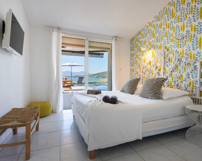 Near Porticcio, Waterfront Villa in Ruppione, 5 Bedrooms, Heated Pool, Stunning Sea Views