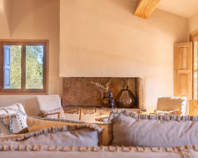 Porto-Vecchio, Piccovaggia, Farmhouse‑style Villa, 4 Bedrooms, Private Estate, Close to the Beach