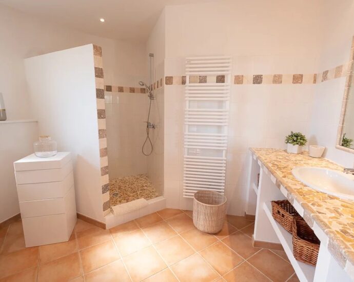 Porto-Vecchio, Precojo, Villa 2 chambres, piscine chauffée, proche plage de Santa Giulia, avec vue dégagée