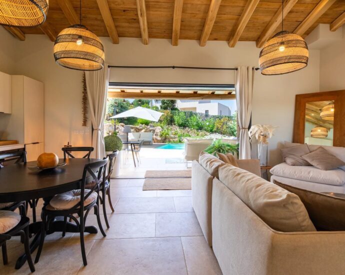 Arasu – Bergerie, de 3 chambres, dortoir avec piscine, proche du cabanon bleu