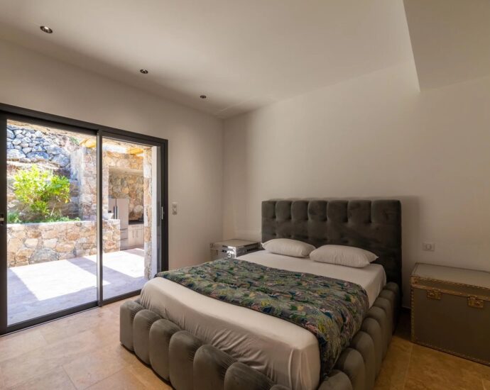 L&rsquo;Île Rousse, Villa vue mer panoramique, 6 chambres, Piscine extérieur, Piscine intérieure, Sauna, Cinéma, proche plage