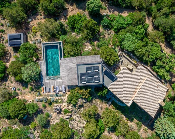 Porto-Vecchio, Palombaggia, 4 Bedroom Villa with Pool, Sea View and Close to the Beach