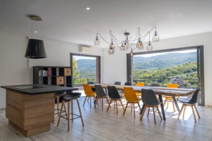 Porticcio, South Shore of Ajaccio – Villa – 7 Rooms – 4 Bedrooms