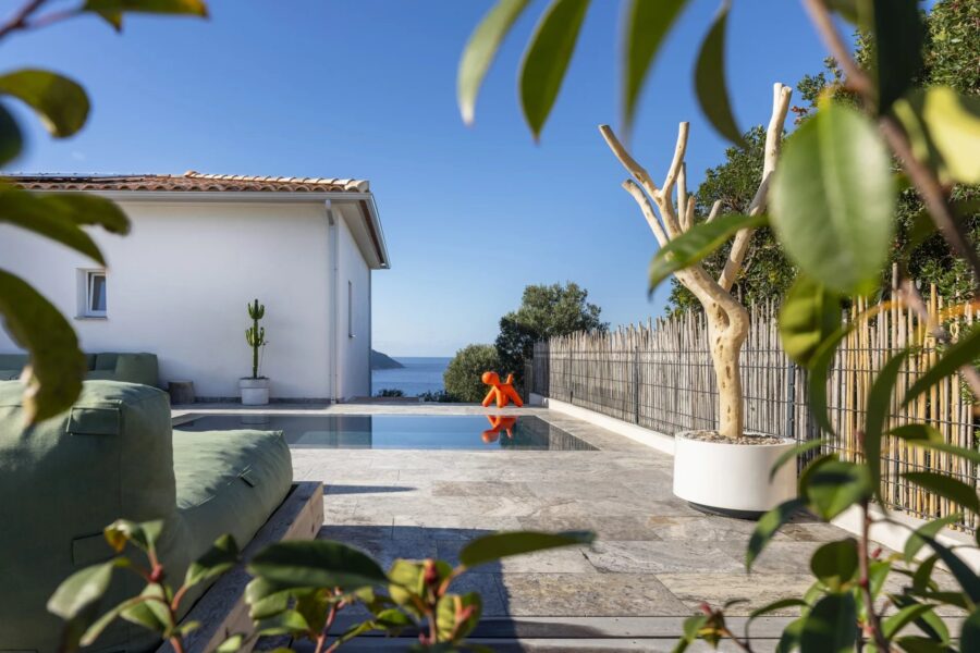 Exclusivité, Costa di Villanova, Villa contemporaine vue mer panoramique, 6 chambres, 2 appartements indépendants, piscine, proche plages et Ajaccio