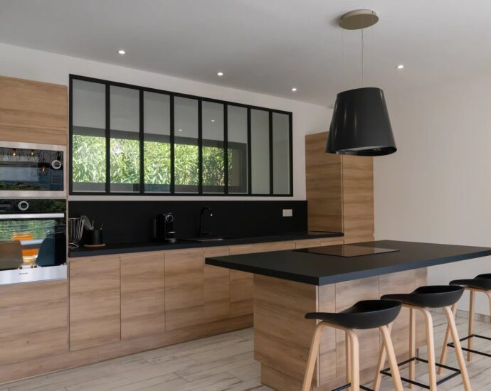 Porticcio, South Shore of Ajaccio – Villa – 7 Rooms – 4 Bedrooms