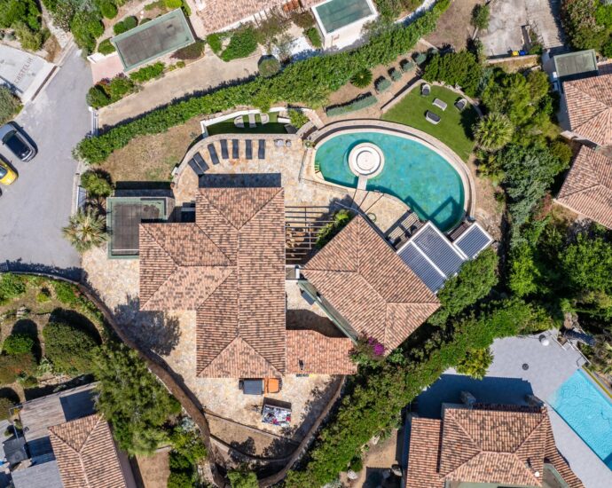 Lumio, villa, 7 bedrooms, sea view, walking distnce to the beach