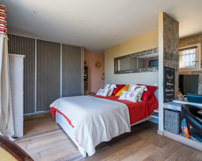 Lumio, villa, 7 bedrooms, sea view, walking distnce to the beach