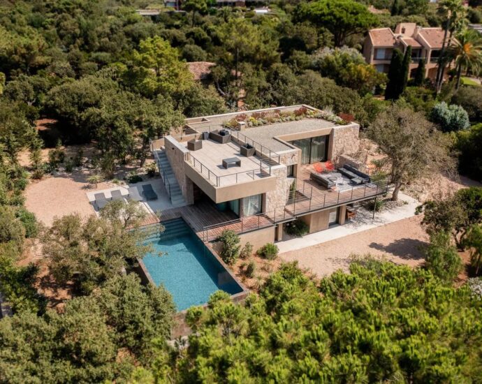 Porto-Vecchio, Domaine de Cala Rossa, villa 4 chambres, piscine, plage à pied