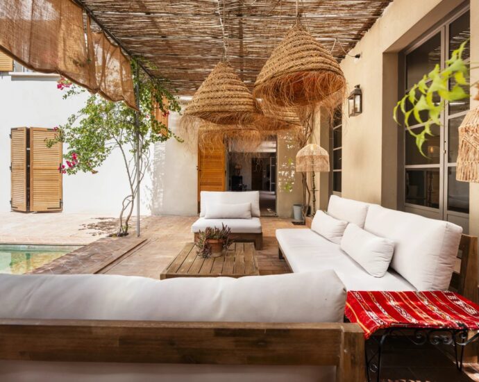 Saint Florent. Villa 6 chambres. piscine. proche plage et centre-ville