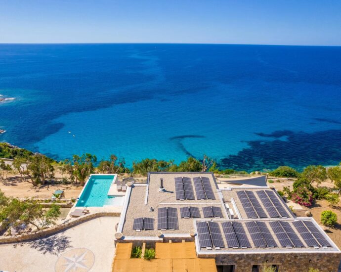 L&rsquo;Île Rousse, Villa vue mer panoramique, 6 chambres, Piscine extérieur, Piscine intérieure, Sauna, Cinéma, proche plage