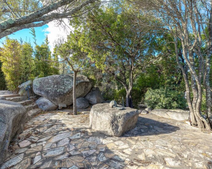 Exclusive – Villa with Swimming Pool, Sea View, Close to Cabanon Bleu Beach