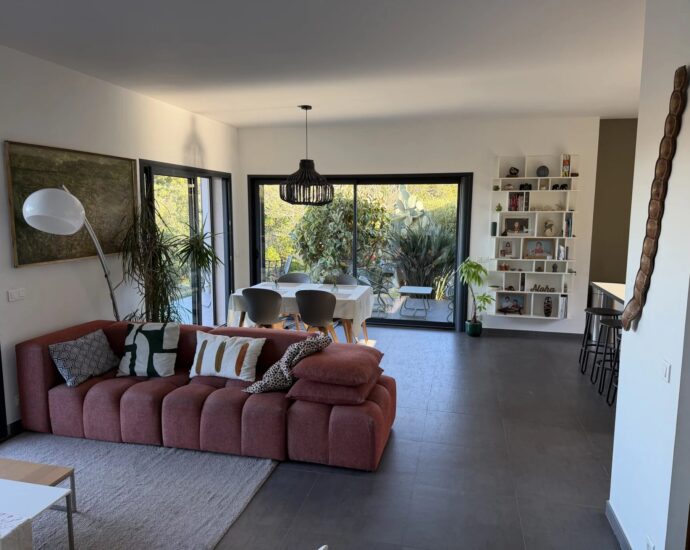 Pinarello, Capicciola, Villa 3 chambres, T4, piscine, vue dégagée, proche plage