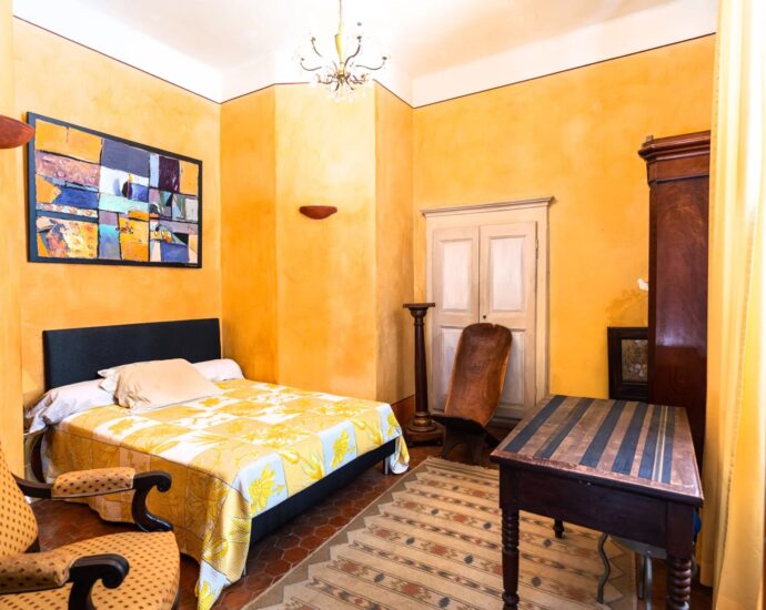 Bastia, Maison de maître, vue mer panoramique, 4 chambres, piscine, proche plages et centre-ville