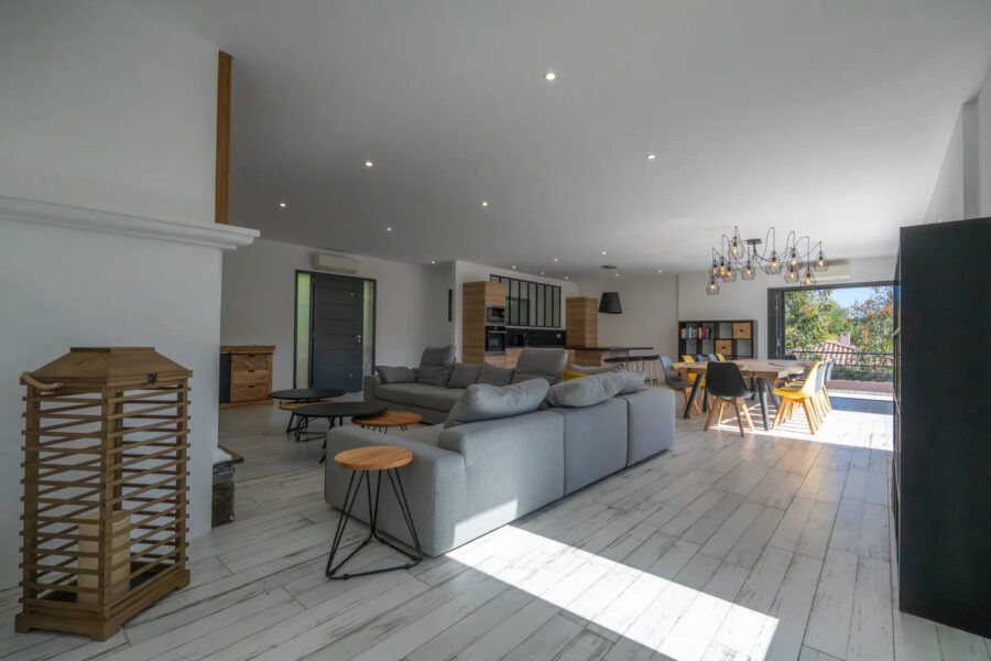 Porticcio, South Shore of Ajaccio – Villa – 7 Rooms – 4 Bedrooms