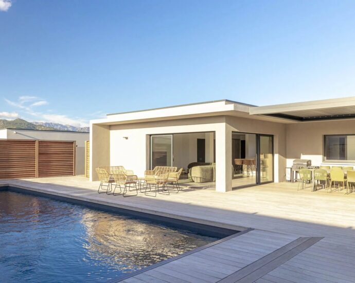 Mora dell Onda, Saint-Cyprien , Villa de plain-pied, 6 chambres, piscine, proche plage