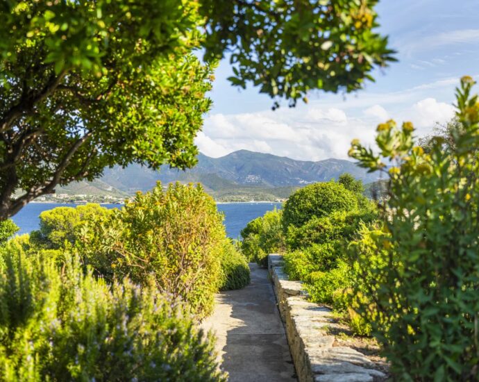 Saint-Florent,  Contemporary Villa, 4 Bedrooms, Panoramic Sea View, Private Estate, Walking Distance to Beach