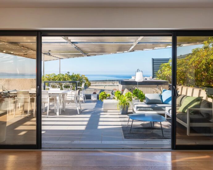 Exclusivité, Ajaccio, Penthouse vue mer panoramique, 3 chambres, proche plage