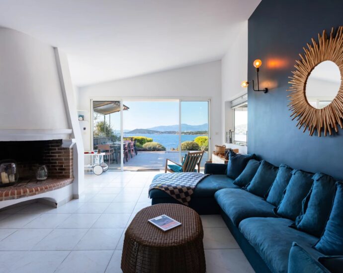 Near Porticcio, Waterfront Villa in Ruppione, 5 Bedrooms, Heated Pool, Stunning Sea Views