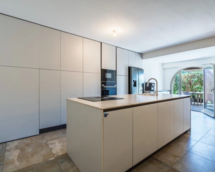 Exclusivité, Lumio, villa 5 chambres, Vue montagnes, Piscine, Proche plage