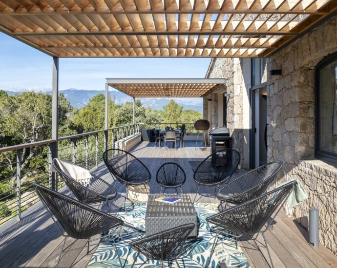 Porto-Vecchio, Domaine de Cala Rossa, villa 8 bedrooms, pool and close to the beach