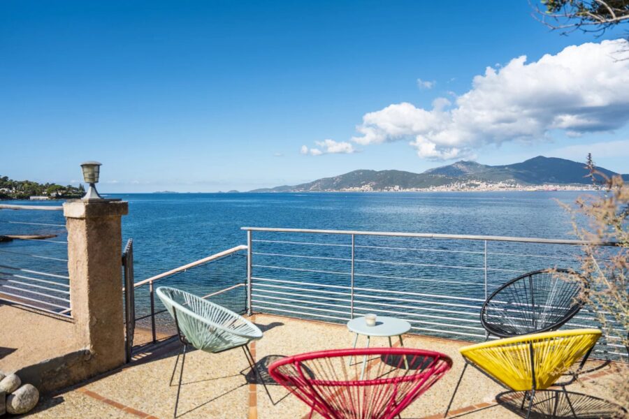 Porticcio, South Shore of Ajaccio, Waterfront villa, 5 bedrooms, panoramic sea view, direct beach access