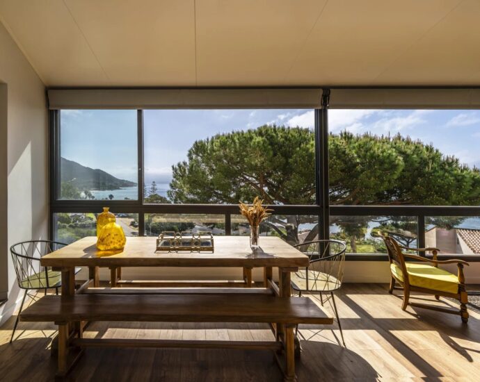 Ajaccio, Exclusivité, Villa, 5 chambres, vue mer panoramique, piscine, plage à pieds