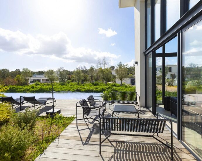 Porto-Vecchio, Arasu, Saint-Cyprien, villa d&rsquo;architecte, 7 chambres, piscine, plage à pieds