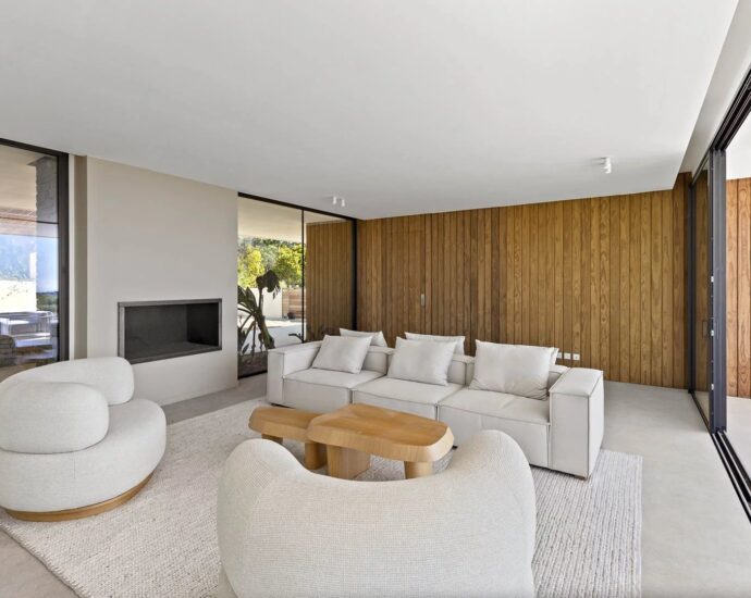 Arasu , Villa neuve, vue mer, piscine, 4 chambres, plage à pied