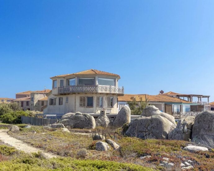 Ile de Cavallo – Duplex au dernier étage – Terrasses de 47 m&sup2; – Vue mer 360°