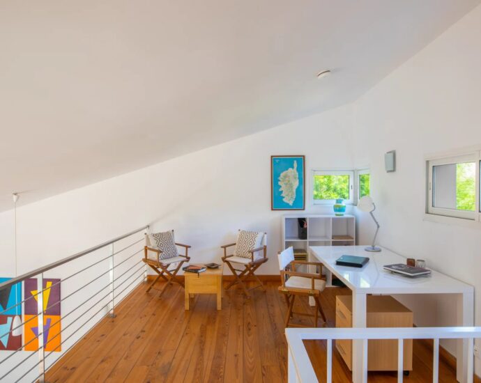 RV1880 – Domaine de Cala Rossa, villa 4 chambres, pied dans l’eau