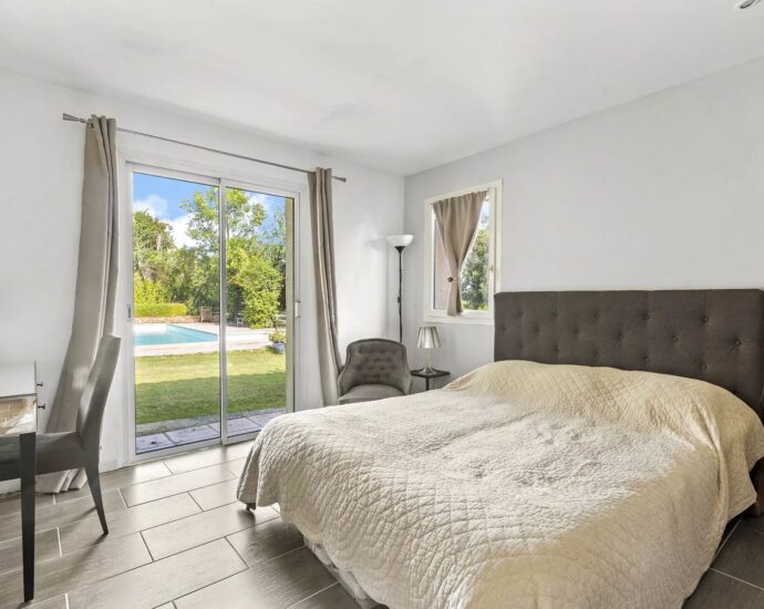 Porto-Vecchio, Domaine de Marina di Fiori, 5-bedroom villa, swimming pool, near the beach, open views
