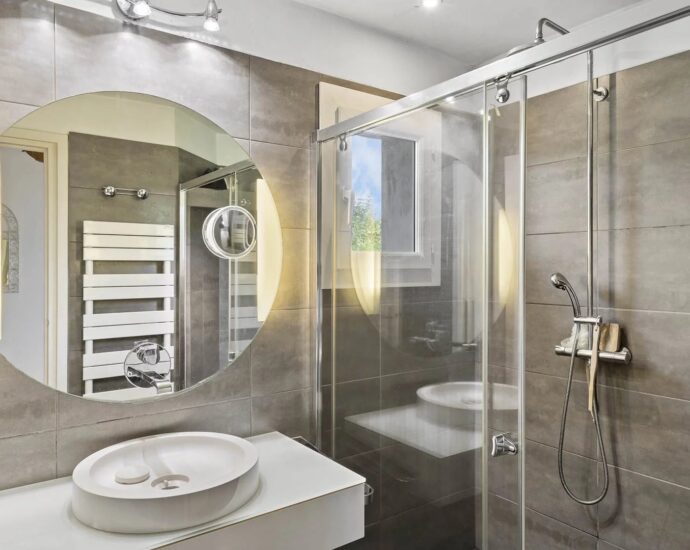 Porto-Vecchio, Domaine de Marina di Fiori, 5-bedroom villa, swimming pool, near the beach, open views