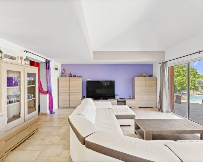 Exclusivité, Porto-Vecchio, Carpalone, villa 4 Chambres, Garage, Piscine, vue dégagée,  Proche plage