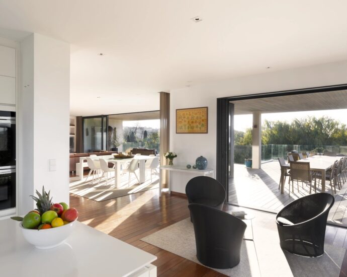 Porto Vecchio, Cala Rossa, 7 bedrooms villa, Pool, close to the beach, Sea views