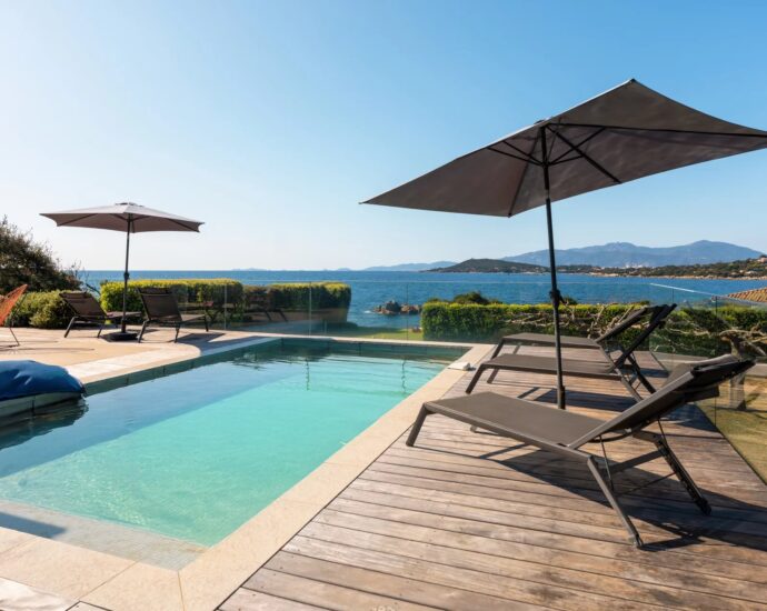 Near Porticcio, Waterfront Villa in Ruppione, 5 Bedrooms, Heated Pool, Stunning Sea Views