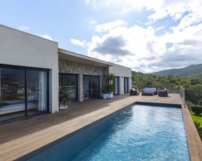 Favone, Villa with panoramic sea view, 3 bedrooms, heated pool, close to the beach