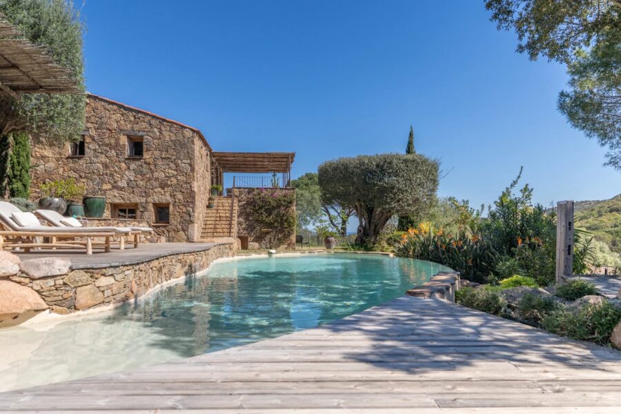 Porto-Vecchio, Piccovaggia, Farmhouse‑style Villa, 4 Bedrooms, Private Estate, Close to the Beach