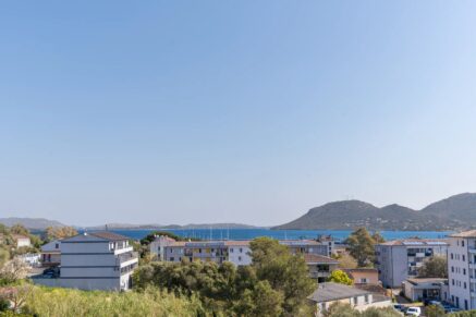 Porto-Vecchio, Town Centre, Sea-View Apartment, 3 Bedrooms, Terrace, Close to Beaches