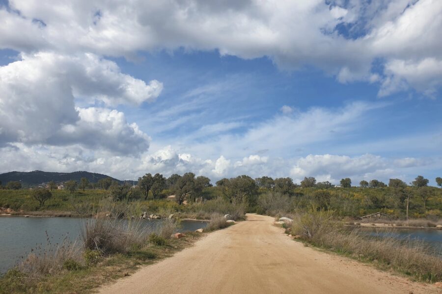 Arasu – Terrain à bâtir d&rsquo;environ 1 658 m&sup2; avec permis de construire , plage à pied