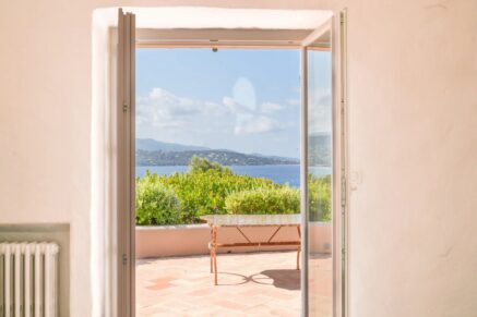 South Shore Ajaccio, Porticcio, Bastide-Style Villa, 6 bedrooms, Panoramic sea view, Walking distance to beaches