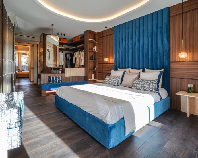 Monaco, Château Périgord I, Furnished 4-room apartment with sea view, ideally located close to all amenities.