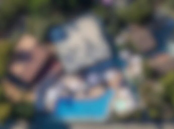 Off Market, South Corsica, 4-Star Campsite, Swimming Pool, Walking Distance to the Beach, Sea View