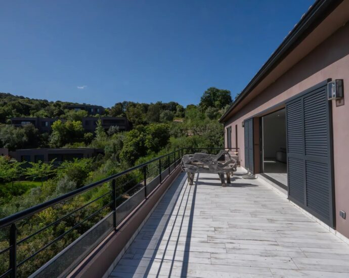 Porticcio, South Shore of Ajaccio – Villa – 7 Rooms – 4 Bedrooms