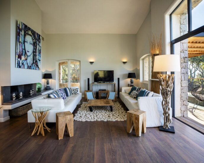 Porto-Vecchio, Domaine de Cala Rossa, villa 8 bedrooms, pool and close to the beach