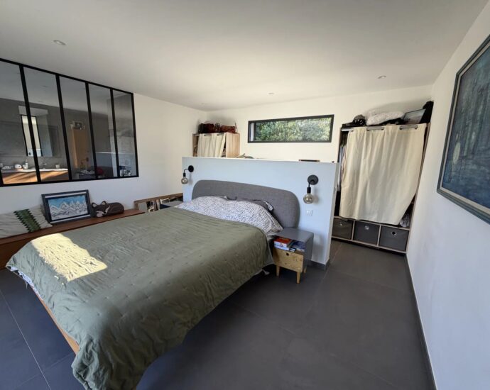 Pinarello, Capicciola, Villa 3 chambres, T4, piscine, vue dégagée, proche plage