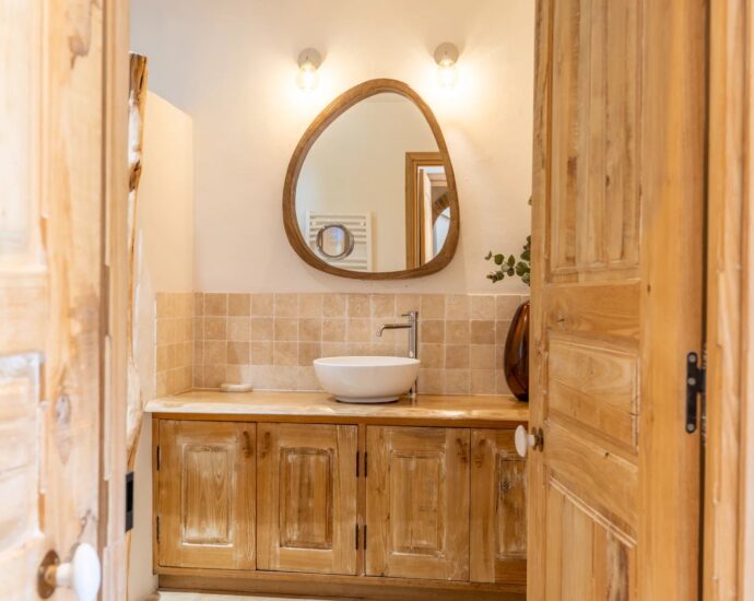 Porto-Vecchio, Piccovaggia, Farmhouse‑style Villa, 4 Bedrooms, Private Estate, Close to the Beach