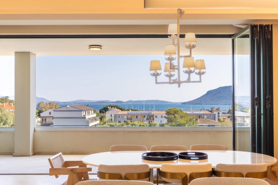 Porto-Vecchio, Town Centre, Sea-View Apartment, 3 Bedrooms, Terrace, Close to Beaches