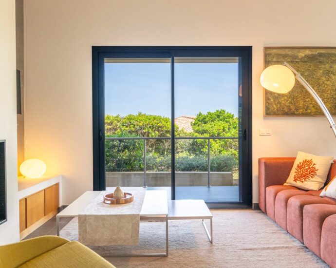Pinarello, Capicciola, Villa 3 chambres, T4, piscine, vue dégagée, proche plage