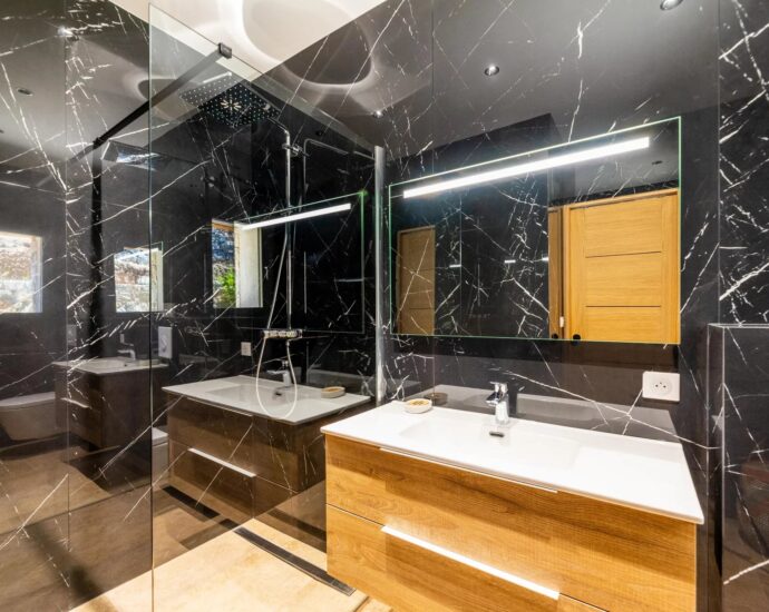 L&rsquo;Île Rousse, Villa vue mer panoramique, 6 chambres, Piscine extérieur, Piscine intérieure, Sauna, Cinéma, proche plage